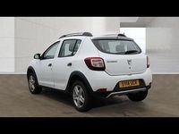 Used Dacia Sandero Ambiance 90 HP (66 kW) 2014 White Hatchback