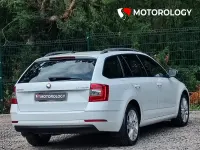 Used Skoda Octavia SE L 115 HP (84 kW) 2017 White Estate