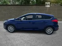 Used Ford Focus Zetec 125 HP (91 kW) 2018 Blue Hatchback