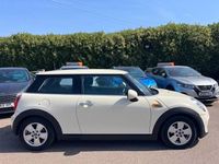 Used Mini ONE Hatch 102 HP (75 kW) 2017 White Hatchback