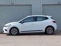 Used Renault Clio V Evolution 90 HP (66 kW) 2023 White Hatchback