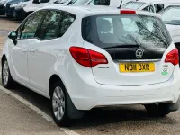 Second-hand Vauxhall Meriva 130 CP (95 kW) 2011 Alb Monovolum