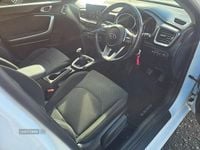 Used Kia Ceed 114 HP (83 kW) 2019 White Hatchback
