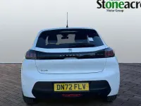 Used Peugeot 208 Active+ 75 HP (55 kW) 2023 White Hatchback