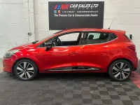 Used Renault Clio Dynamique 90 HP (66 kW) 2016 Red Hatchback
