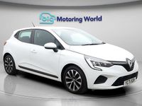 Used Renault Clio V Iconic 90 HP (66 kW) 2021 White Hatchback