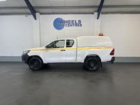 Used Toyota HiLux Active 150 HP (110 kW) 2020 White Pickup