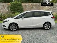 Used Vauxhall Zafira SRi 2017 White MPV