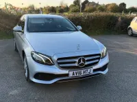 Usado Mercedes E220 SE 2016 Plateado Berlina