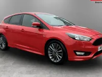 Used Ford Focus ST-Line 140 HP (102 kW) 2017 Red Hatchback