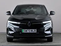 Begagnad Renault Megane E-Tech Techno 159 kW (217 HK) 2024 Svart Halvkombi