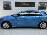 Używany Mercedes A180 SE 109 KM (80 kW) 2015 Niebieski Hatchback