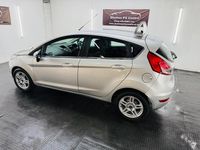 Used Ford Fiesta Zetec 75 HP (55 kW) 2013 Silver Hatchback