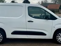 Second-hand Peugeot Partner 131 CP (96 kW) 2022 Alb Monovolum