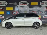 Used Toyota Yaris Design 99 HP (72 kW) 2016 White Hatchback