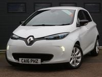 Used Renault Zoe Dynamique 64 kW (88 HP) 2016 White Hatchback