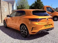 Used Renault Mégane IV R.S. 300 HP (220 kW) 2020 Orange Hatchback