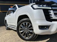 Used Toyota Land Cruiser 309 HP (227 kW) 2024 White