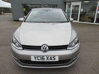 Used VW Golf VII Edition 125 HP (91 kW) 2016 Silver Hatchback