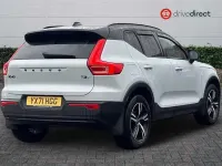 Usado Volvo XC40 R-Design 163 HP (119 kW) 2021 Prateado SUV