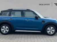 Usado Mini Cooper Countryman Classic 134 CV (98 kW) 2023 Azul SUV