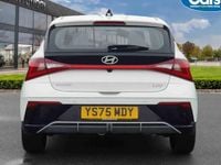 New Hyundai i20 Advanced 101 HP (74 kW) 2025 White Hatchback