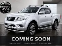 Używany Nissan Navara Tekna 190 KM (139 kW) 2016 Srebrny Pickup