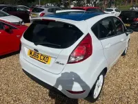 Used Ford Fiesta Zetec 82 HP (60 kW) 2016 White Hatchback