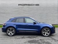 Used Porsche Macan 261 HP (191 kW) 2024 Blue SUV