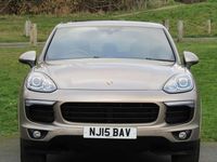 Used Porsche Cayenne 262 HP (192 kW) 2015 Silver SUV