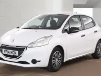 Used Peugeot 208 Access 68 HP (50 kW) 2014 White Hatchback