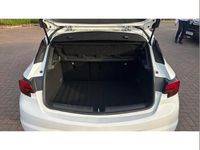 Used Vauxhall Astra SRi 150 HP (110 kW) 2019 White Hatchback