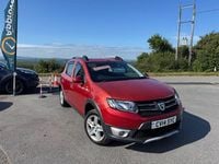 Used Dacia Sandero Lauréate 90 HP (66 kW) 2014 Red Hatchback