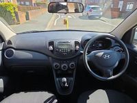 Usado Hyundai i10 Active 86 HP (63 kW) 2011 Branco Citadino