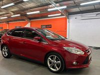 Used Ford Focus Titanium X 115 HP (84 kW) 2014 Red Hatchback