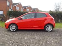 Begagnad Mazda 2 2012 Röd Halvkombi