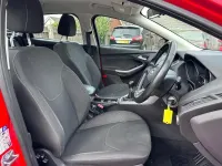 Used Ford Focus Zetec 98 HP (72 kW) 2015 Red Hatchback