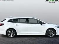 Used Toyota Corolla Design 140 HP (102 kW) 2026 White Estate