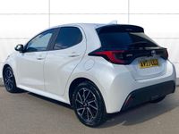 Used Toyota Yaris Hybrid Design 116 HP (85 kW) 2023 White Hatchback