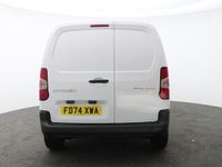 Używany Citroën Berlingo 100 KM (73 kW) 2024 Biały Minivan