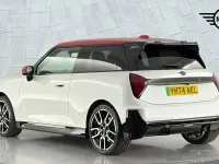 Used Mini Cooper SE Hatch 158 kW (215 HP) 2024 White Hatchback