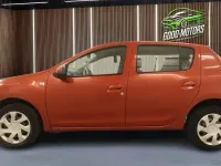 Used Dacia Sandero Lauréate 90 HP (66 kW) 2013 Red Hatchback