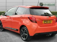 Begagnad Toyota Yaris Edition 99 HK (72 kW) 2016 Orange Halvkombi