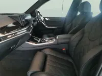 Begagnad BMW X5 M Sport 2023 Svart SUV