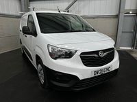 Second-hand Vauxhall Combo 100 CP (73 kW) 2021 Alb Monovolum