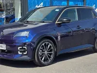 New Renault 5 E-Tech Iconic 110 kW (150 HP) 2026 Hatchback