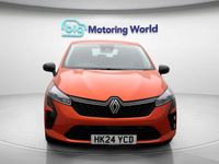 Used Renault Clio V Evolution 145 HP (106 kW) 2024 Orange Hatchback