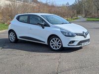 Used Renault Clio IV Play 75 HP (55 kW) 2017 White Hatchback