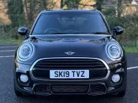 Usado Mini Cooper Hatch 136 CV (100 kW) 2019 Negro Utilitario