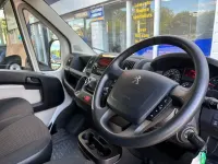 Second-hand Peugeot Boxer 165 CP (121 kW) 2020 Alb Van